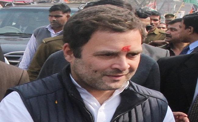 अमेठी में कड़े विरोध के कारण राहुल गांधी को बदलना पड़ा रास्ता