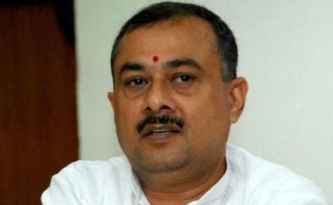 आत्मदाह की कोशिश करने वाले कैसे जानते हैं कि उनकी नियुक्ति होनेवाली थी : सांसद