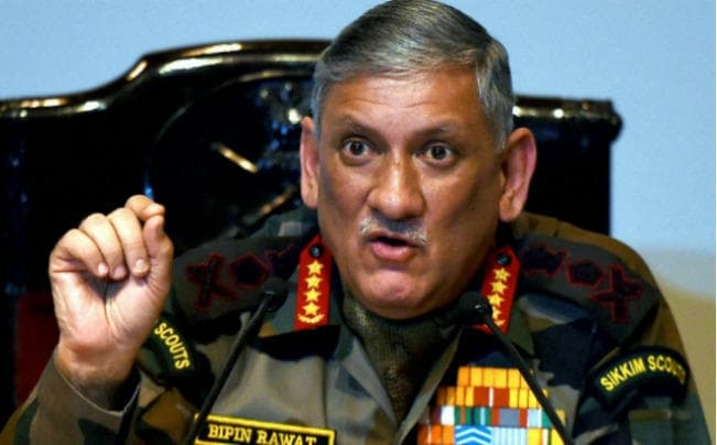 आतंकियों के राजनीतिक और आतंकी फ्रंट दोनों फ्रंट से निबटना होगा : जनरल रावत