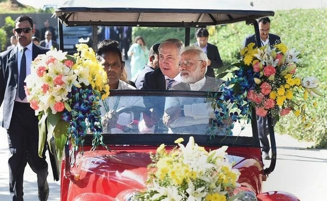 मोदी-नेतन्याहू ने अहमदाबाद में किया भव्य रोड शो, उद्यमिता एवं प्रौद्योगिकी केंद्र का किया उद्घाटन