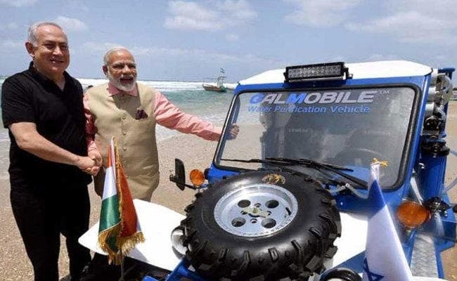 नेतन्याहू ने मोदी को भेंट की Gall mobile water treatment jeep