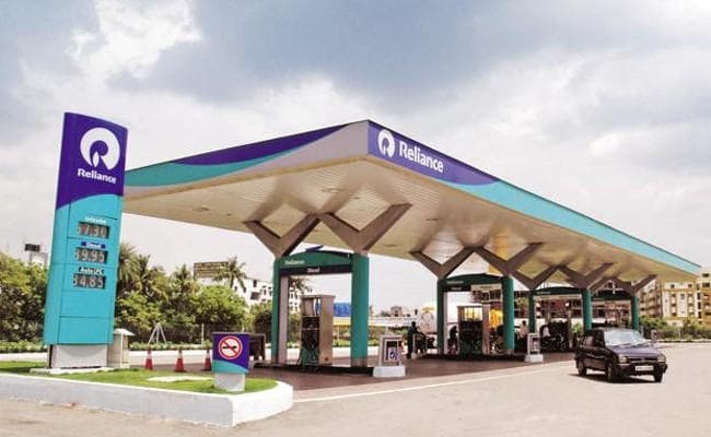 एक लीटर पेट्रोल पर 20 रुपये तक की छूट, कहां? जानने के लिए पढ़ें