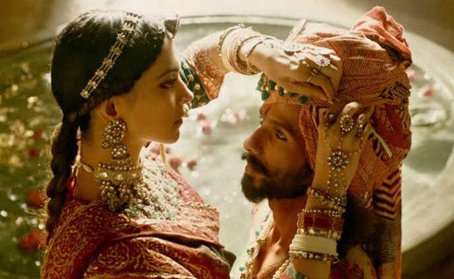 भंसाली को राहत, सुप्रीम कोर्ट ने ‘पद्मावत'' को देश भर में रिलीज करने की मंजूरी दी
