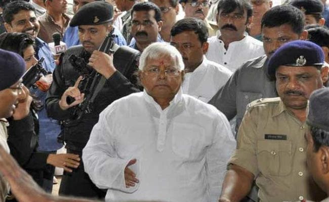 चारा घोटाला : लालू प्रसाद की जमानत याचिका पर झारखंड हाईकोर्ट में कल होगी सुनवाई