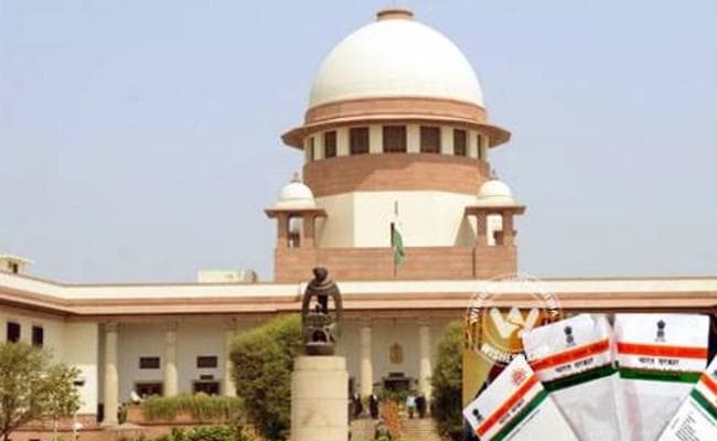 ‘आधार’ की सुरक्षा पर सुप्रीम कोर्ट ने सरकार से पूछे ये सवाल, धौनी की डिटेल हो चुकी है लीक