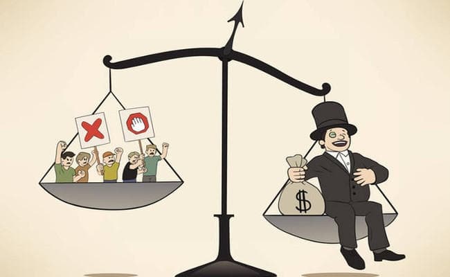 अमीर-गरीब के बीच बढ़ती खाई