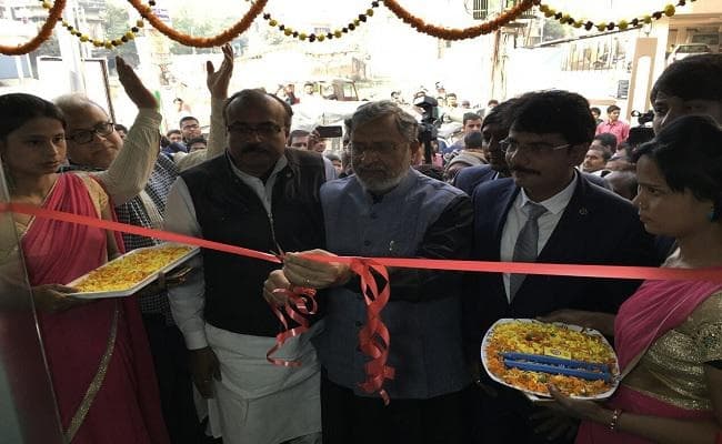 बिहार में शौच मुक्त पंचायतों में उच्च माध्यमिक विद्यालय की स्थापना को प्राथमिकता दी जायेगी : सुशील मोदी