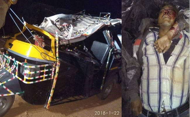 गढ़वा : रमकंडा-मेदिनीनगर मुख्य मार्ग में ट्रक व टेम्पो में सीधी भिड़ंत, दो की मौत, एक घायल