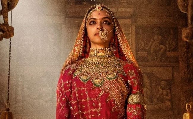 FILM REVIEW: जानें ''पद्मावत'' कैसी है ?