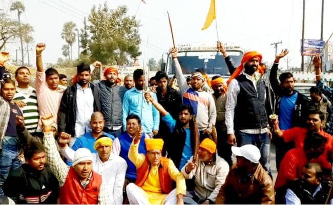 PADMAVATI PROTEST : बिहार में राजपूत संगठनों का विरोध प्रदर्शन, ''जय भवानी'' के नारे भी लगाये, देखें वीडियो