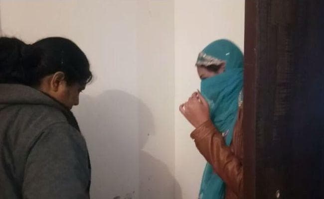 पटना के VIP एरिया में चल रहा था सेक्स रैकेट, रोजाना बनती थी ब्लू फिल्म, पुलिस पहुंची तो...