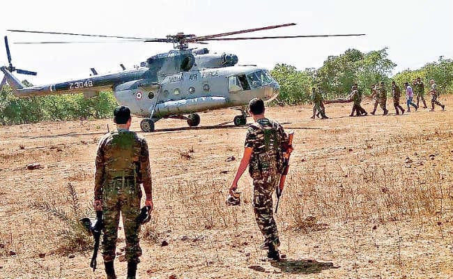 झारखंड के गुमला में नक्सलियों को ऐसे ढूंढ रही है पुलिस, जंगल में लगा है उग्रवादियों का जमावड़ा