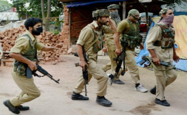 कश्‍मीर में गिरफ्तार हुई पुणे की लड़की, आत्‍मघाती हमलावर होने का संदेह