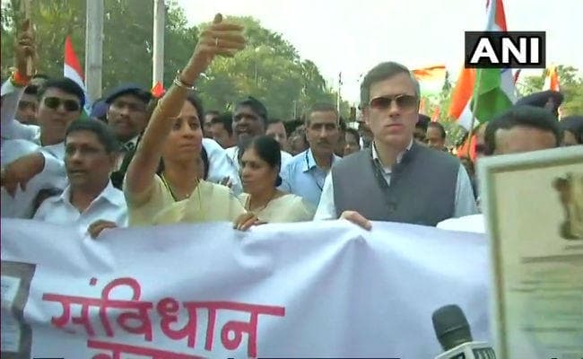 भाजपा के विरोध के बहाने एकजुट हुआ विपक्ष, पवार, शरद, हार्दिक, डी राजा व उमर दिखे एकसाथ