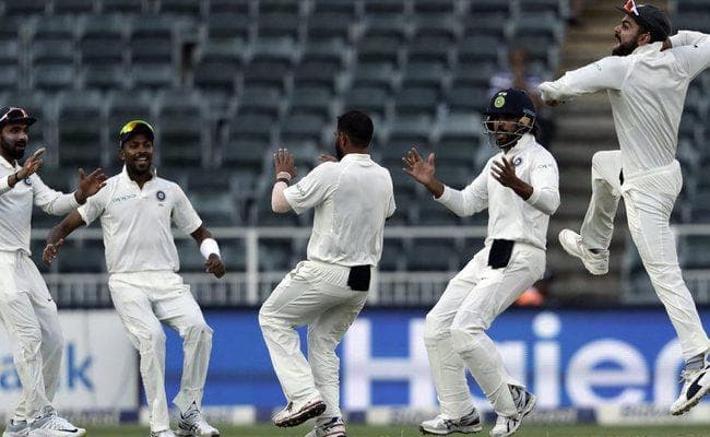 INDvsRSA 3rd Test : खतरनाक पिच से खेल रुका, द अफ्रीका को जीत के लिए 241 रनों का लक्ष्य