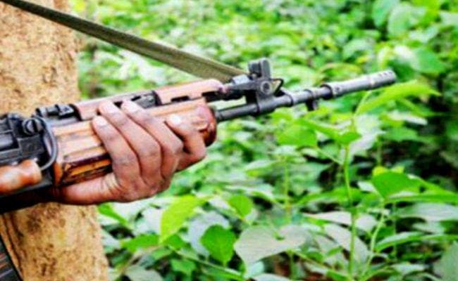 छत्तीसगढ़ कांकेर जिले में पुलिस-नक्सली मुठभेड़, तीन गिरफ्तार, गोला-बारूद, हथियार बरामद