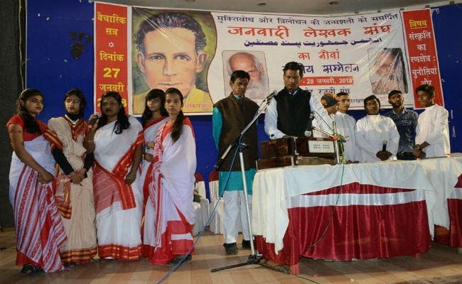 देश में नफरत का माहौल, अभिव्यक्ति की आजादी खतरे में : सिद्धार्थ वरदराजन