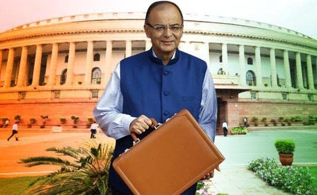 Union Budget : आम आदमी पर कम हो सकता है कर का बोझ, कृषि और ढांचागत क्षेत्र पर होगा जोर