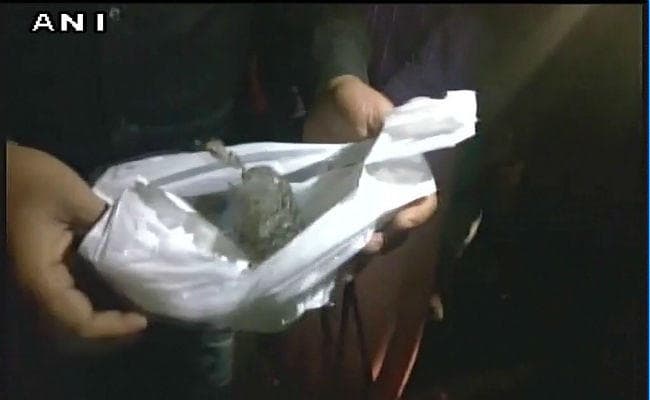 ‘पद्मावत'' विवाद: शरारती तत्वों ने थियेटर के बाहर फेंका पेट्रोल बम