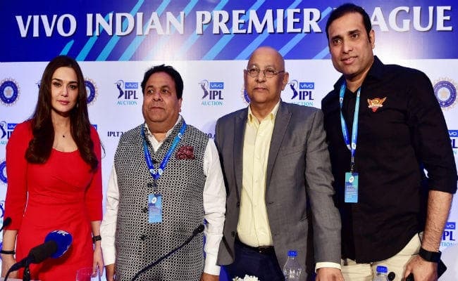 IPL Auction : बढ़-चढ़ कर लगी बोली, पर तीसरी बार में गेल को मिला खरीददार