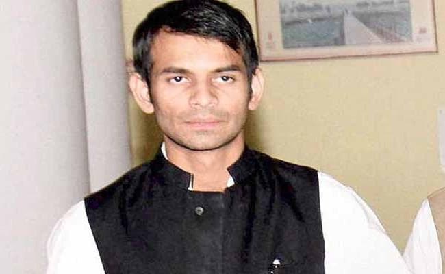 पहली बार लालू प्रसाद के बड़े बेटे तेज प्रताप जेल में