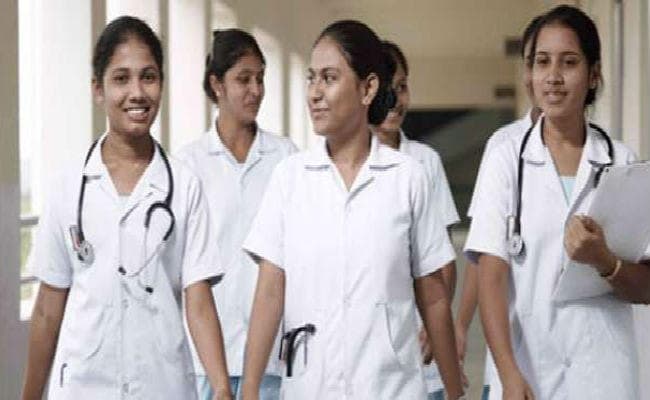 UPPSC Recruitment 2023: स्टाफ नर्स के 27 पदों पर निकली वेकेंसी, यहां जानें आवेदन करने की प्रक्रिया
