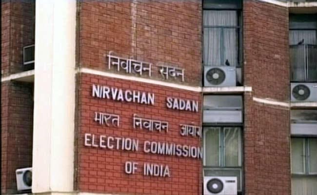 हाई कोर्ट ने चुनाव आयोग को ”आप” विधायकों की अयोग्यता का कारण बताने को कहा
