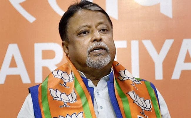 मुकुल रॉय की गिरफ्तारी पर कलकत्ता हाइकोर्ट ने लगायी रोक, बंगाल पुलिस को दिया निर्देश