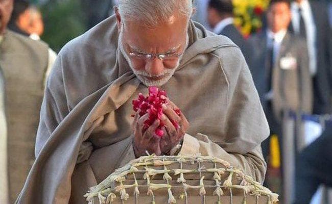 बापू की 70वीं पुण्यतिथि पर देश ने किया नमन, प्रधानमंत्री ने सर्वधर्म सभा में लिया हिस्सा