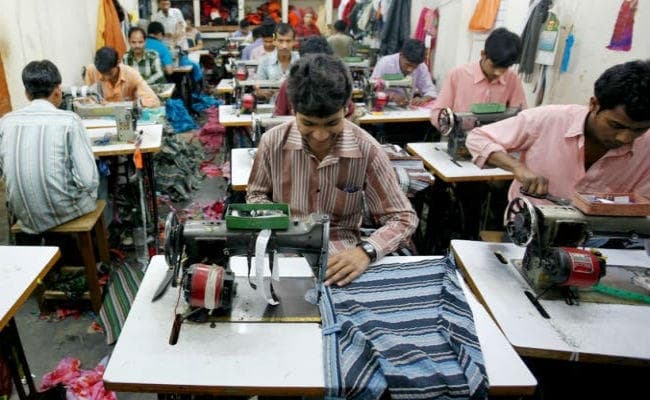 #Budget2018 : 250 करोड़ रुपये तक के कारोबार पर कॉरपोरेट कर की दर घटकर 25 फीसदी पर