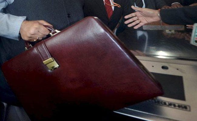 Gender inequality दूर करने के लिए बजट में सरकार का बड़ा कदम, पढ़ें...