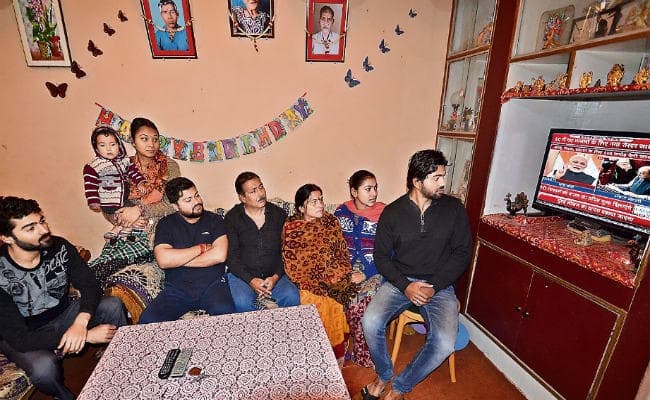 बजट 2018-19 : गरीब व कमजोर परिवार के लिए स्वास्थ्य योजना का एलान, 50 करोड़ को 5 लाख का स्वास्थ्य बीमा