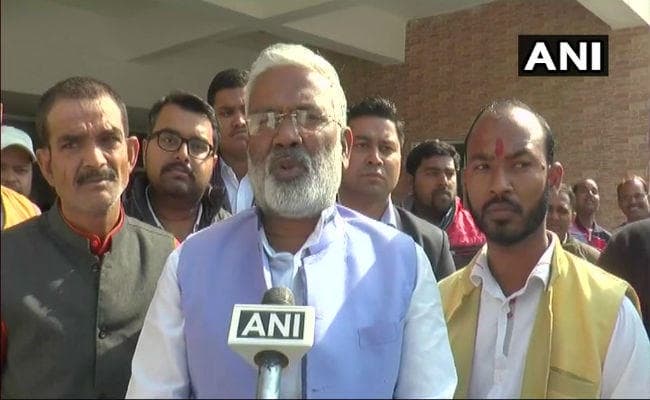 यूपी में दो दिनों में 15 एनकाउंटर, बोले योगी के मंत्री- जो अपराधी है, वह मरेगा