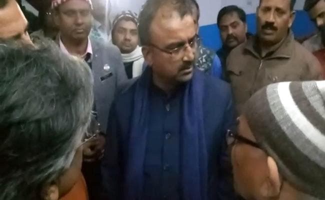 सदर अस्पताल के औचक निरीक्षण के दौरान भड़के स्वास्थ्य मंत्री मंगल पांडेय