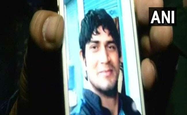 नोएडा ”फेक एनकाउंटर” केस : दरोगा की गोली से घायल जिम ट्रेनर की हालत नाजुक