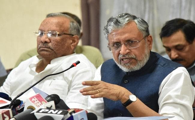 बिहार सरकार बैंकों के अलावा छात्रों को ऋण उपलब्ध करायेगी : सुशील मोदी