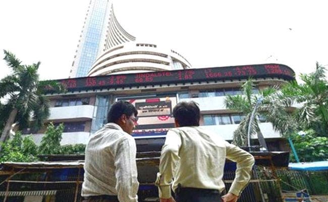 भारतीय शेयर बाजार में लौटी शानदार तेजी, सेंसेक्स 450 अंक चढ़ा