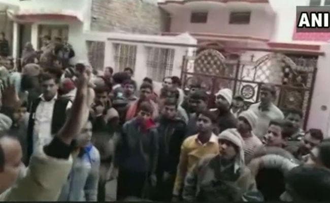 11 थप्पड़ मार कर छात्रा की जान लेने के आरोप में शिक्षिका गिरफ्तार