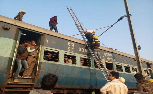 दुर्घटनाग्रस्त होने से बाल-बाल बची टाटा-दानापुर एक्सप्रेस, चालक की सूक्षबूझ से टला हादसा