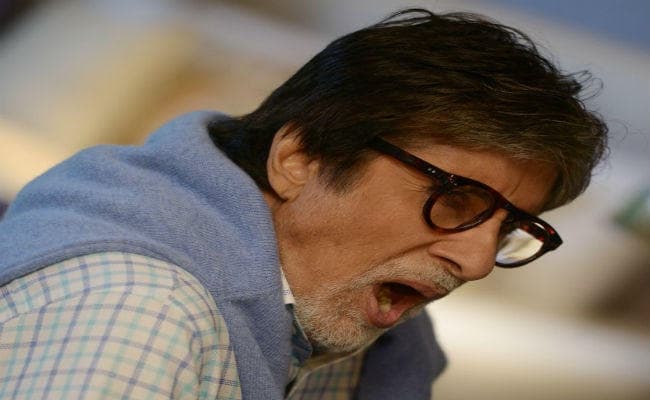 अस्पताल से छुट्टी पाने के बाद अमिताभ ने कविता के जरिये दिया प्रशंसकों को धन्यवाद