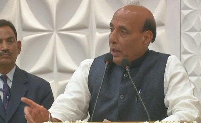 सैन्य शिविर पर आतंकी हमला, बोले गृह मंत्री-किसी भारतीय का सिर शर्म से झुकने नहीं देंगे