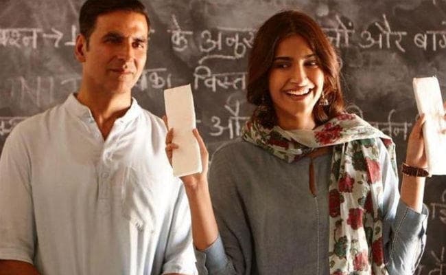 PadMan Box Office Collection: रविवार को ''पैडमैन'' की कमाई में उछाल, जानें 3 दिनों का कलेक्‍शन?
