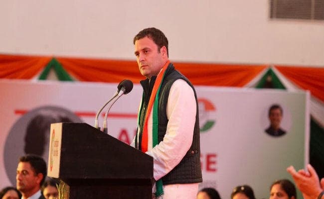 मोहन भागवत के सेना वाले बयान पर मचा बवाल, राहुल गांधी ने कहा- हर भारतीय का अपमान, शर्म आनी चाहिए