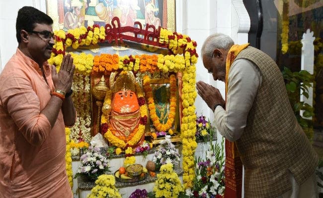 IN PICS: जानें, 125 वर्ष पुराने शिव मंदिर की क्या है खासियत, जहां पूजा करने पहुंचे पीएम मोदी