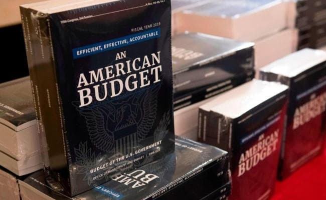 पाकिस्तान को 33.6 करोड़ डॉलर की मदद देगा अमेरिका, बजट में किया प्रावधान