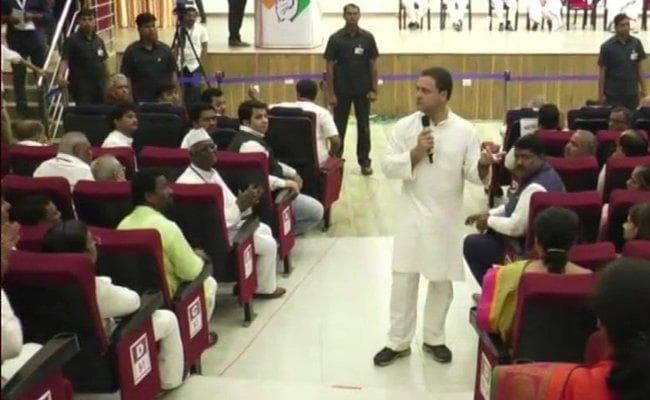 राहुल गांधी ने कर्नाटक में कहा-सत्ता में आने पर जीएसटी को सरल बनाया जायेगा