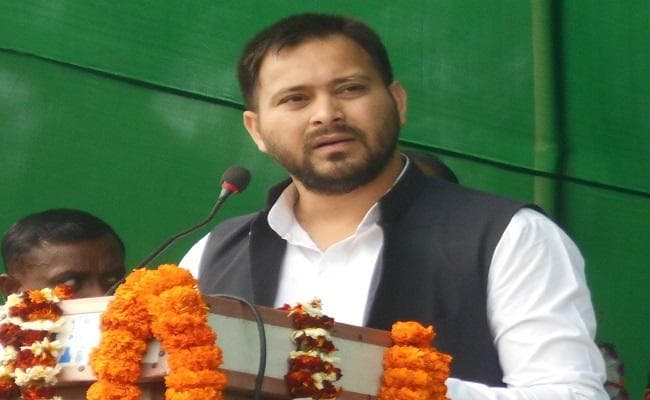 नीतीश कुमार कुर्सी के खातिर भूल गये संघ मुक्त भारत बनाने का संकल्प : तेजस्वी