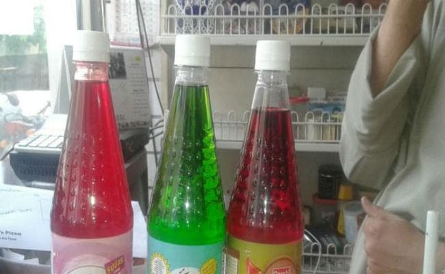 कोलकाता : शरबत में इंडस्ट्रीयल बर्फ इस्तेमाल कर रहे विक्रेताओं पर गिरेगी गाज