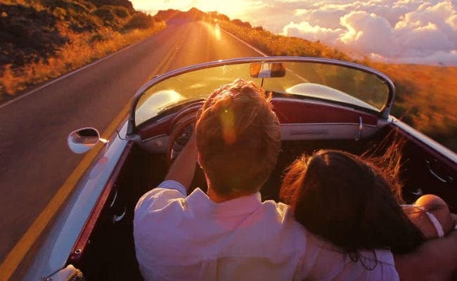 Valentine''''s Day 2018 : कुछ इस तरह यादगार बना लें अपनी डेट को...!