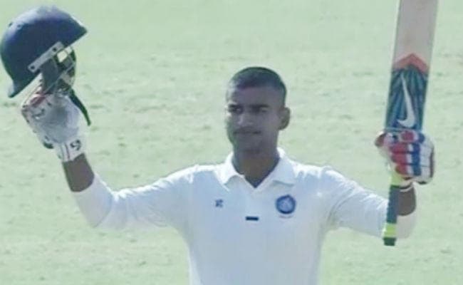 विराट की धमाकेदार पारी, झारखंड ने जम्मू-कश्मीर को 96 रन से हराया